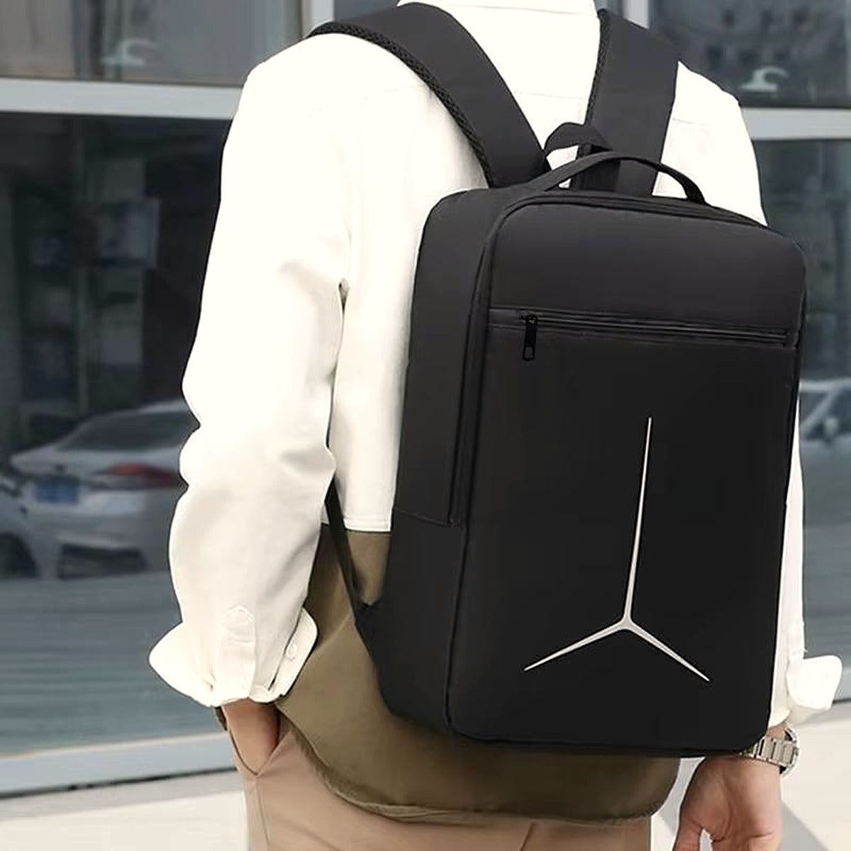 Le Sac Nomade Urban porté, coloris noir