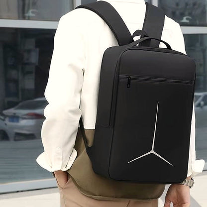 Le Sac Nomade Urban porté, coloris noir